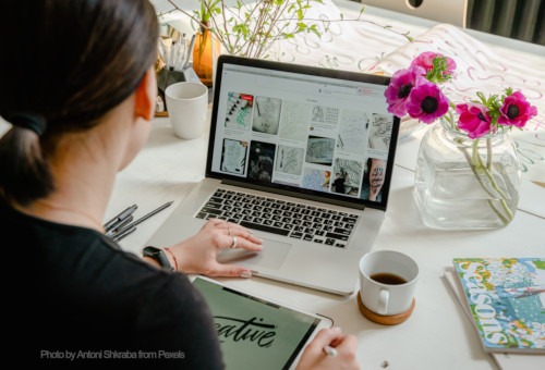 woman with laptop